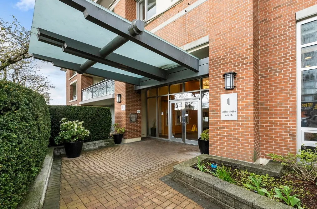 Condo for sale at 2706 9868 Cameron Street Burnaby British Columbia - MLS: R3106761