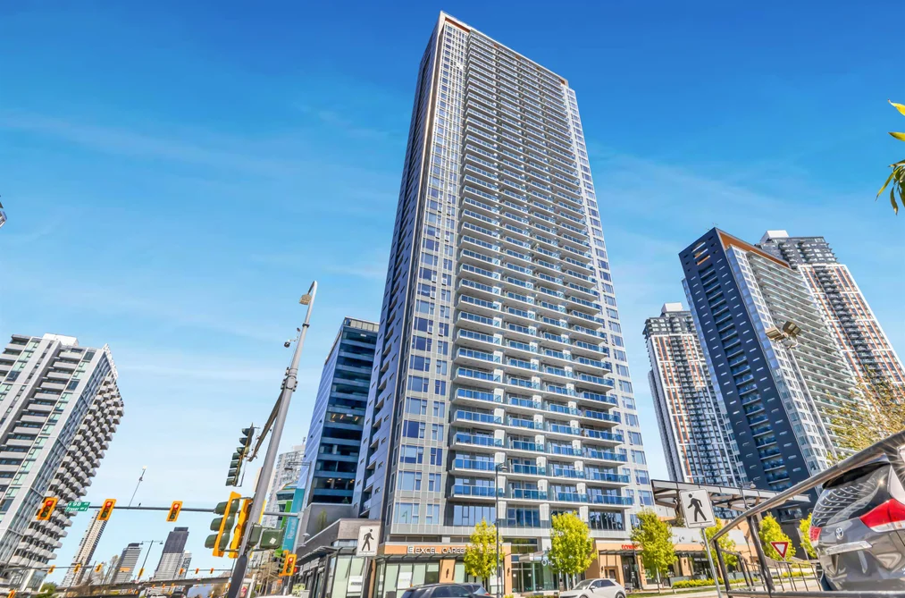 Condo for sale at 2710 13615 Fraser Highway Surrey British Columbia - MLS: R3119007