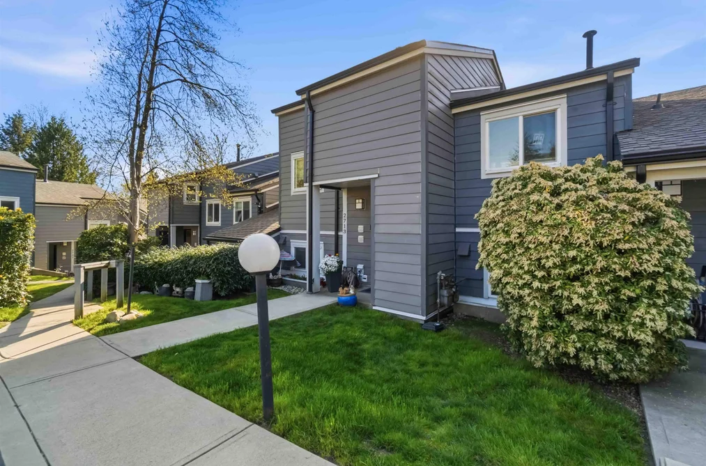 2713 ELLERSLIE AVENUE, Burnaby BC V5B 4R9, Burnaby BC — Residential for Sale - Photo 2