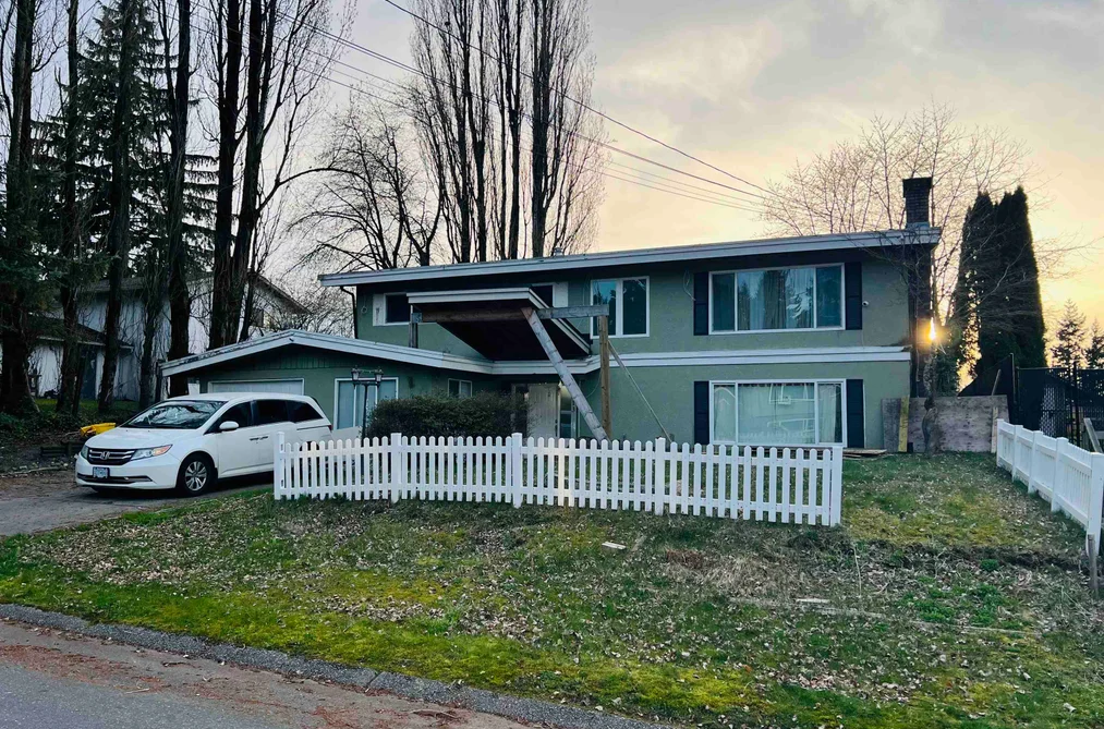 2713 MOORLAND STREET, Abbotsford BC V2T 3V4, Abbotsford BC — Residential for Sale - Photo 2