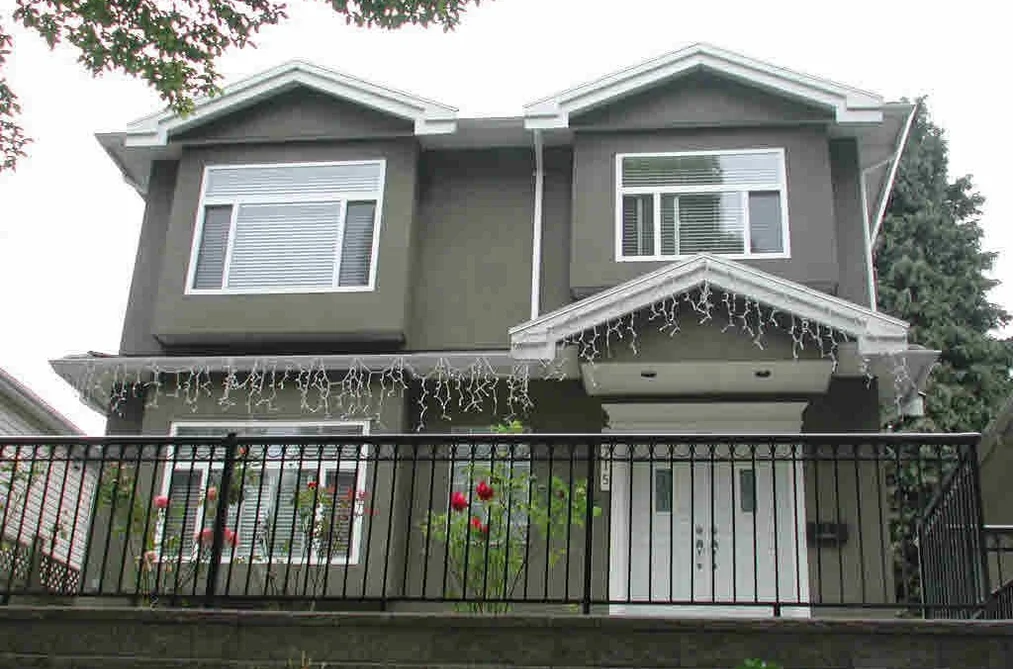 House for sale at 2715 E Broadway Vancouver British Columbia - MLS: R2930414