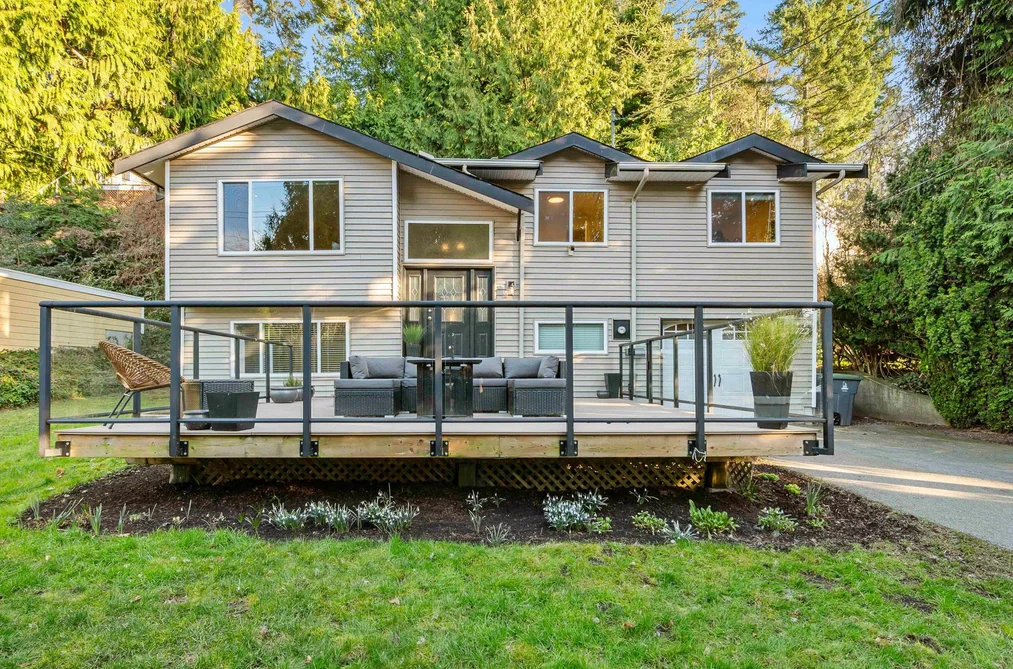 2722 BAYVIEW STREET, Surrey BC V4A 2Z4, Surrey BC — Residential for Sale - Photo 2