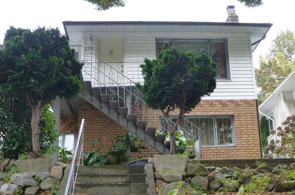 House for sale at 2725 E Broadway Vancouver British Columbia - MLS: R2930276
