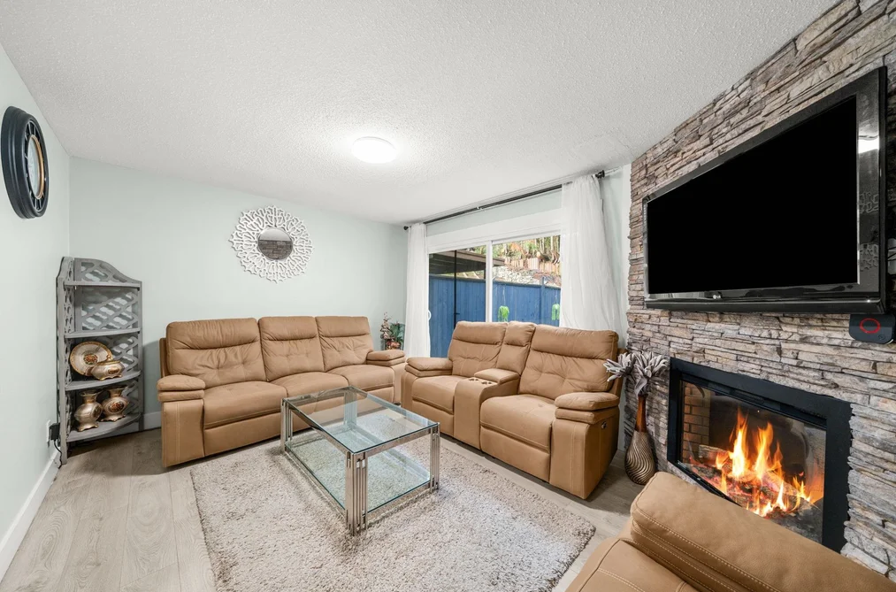 2725 SANDON DRIVE, Abbotsford BC V2S 7J3, Abbotsford BC — Residential for Sale - Photo 2