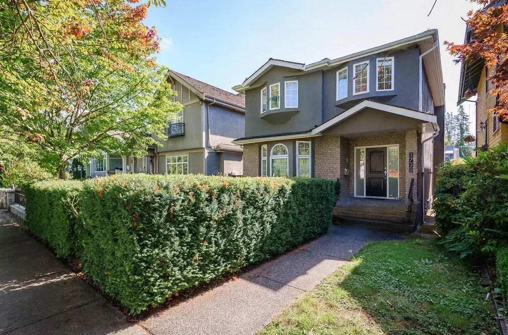 House for sale at 2726 W 42nd Avenue Vancouver British Columbia - MLS: R3107406
