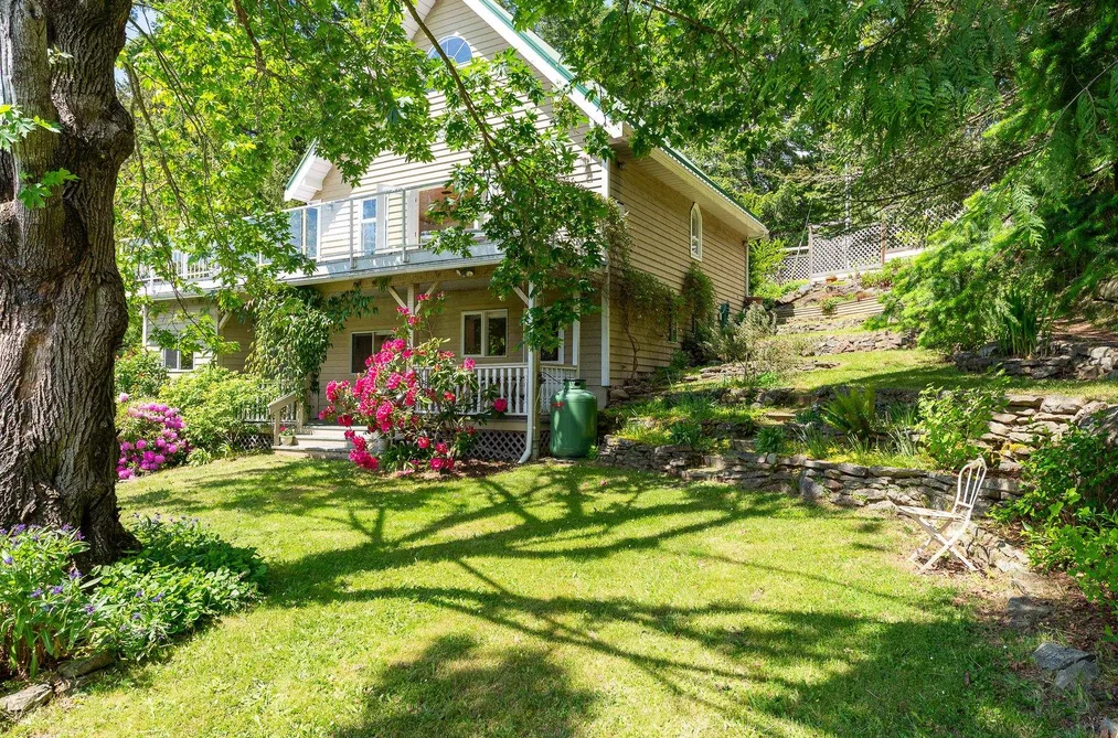 House for sale at 273 Leighton Lane Mayne Island British Columbia - MLS: R3006730