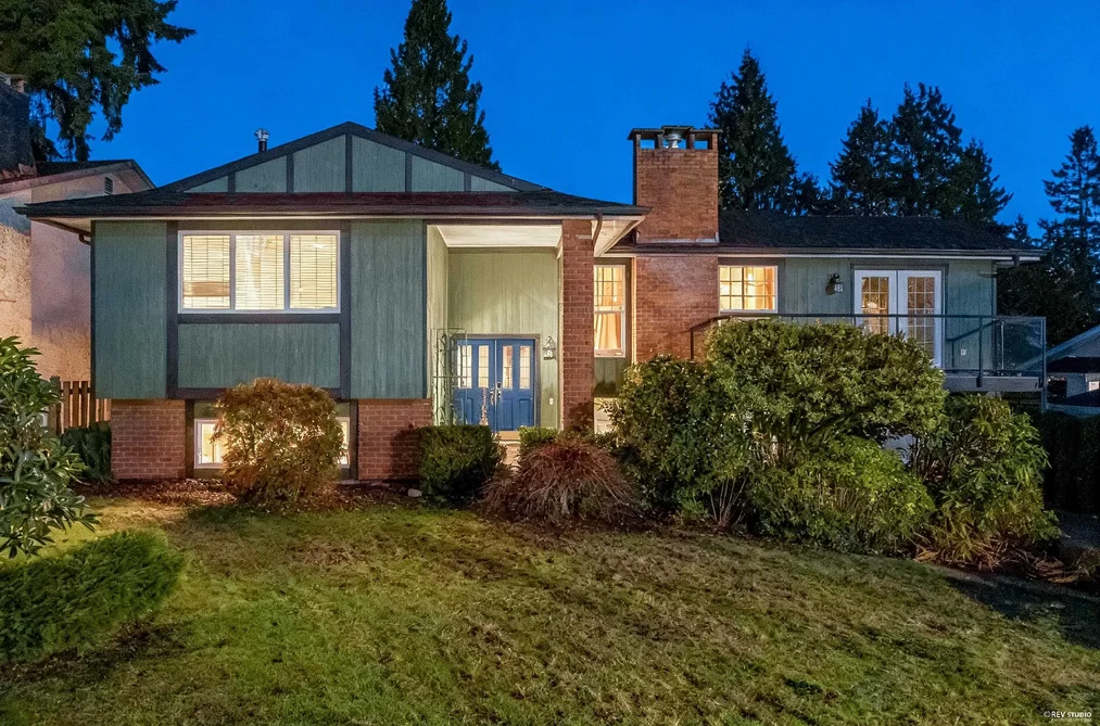 2731 DAYBREAK AVENUE, Coquitlam BC V3C 2E8, Coquitlam BC — Residential for Sale - Photo 2
