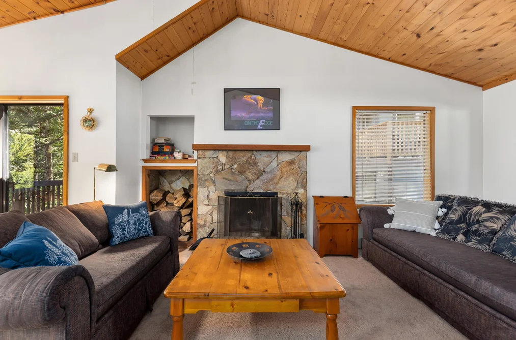 2732 SPROATT DRIVE, Whistler BC V8E 0A8, Whistler BC — Residential for Sale - Photo 3