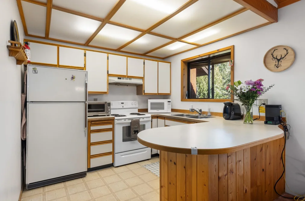 2732 SPROATT DRIVE, Whistler BC V8E 0A8, Whistler BC — Residential for Sale - Photo 6