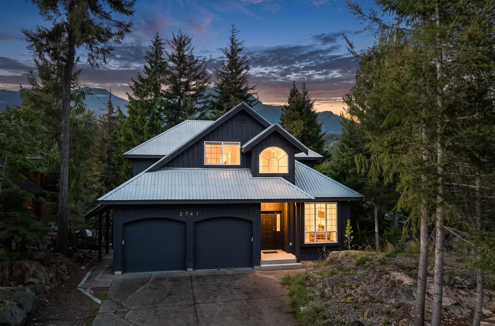 House for sale at 2741 Coyote Place Whistler British Columbia - MLS: R3153923