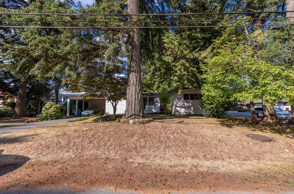 2745 Ash Street, Abbotsford, BC - House for Sale - Photo 5 of 40 2745 Ash Street, Abbotsford, BC - House for Sale - Photo 5 of 40