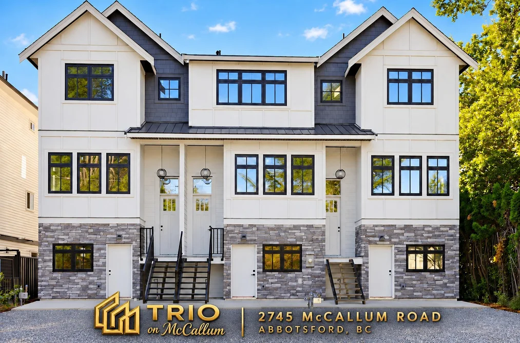 Row House (Non-Strata) for sale at 2745 Mccallum Road Abbotsford British Columbia - MLS: R3166632