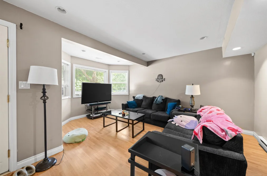 275 FORREST CRESCENT, Hope BC V0X 1L4, Hope BC — Residential for Sale — Photo 12 of 31