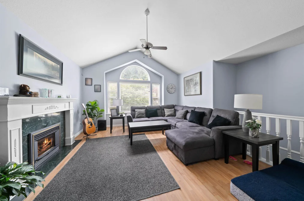 275 FORREST CRESCENT, Hope BC V0X 1L4, Hope BC — Residential for Sale — Photo 4 of 31