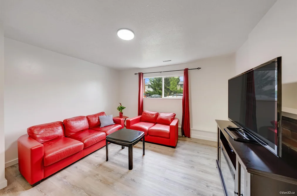 27549 31A AVENUE, Langley BC V4W 3L2, Langley BC — Residential for Sale — Photo 6 of 34