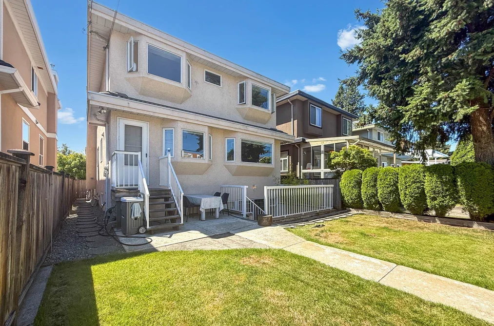 House for sale at 2755 W 20th Avenue Vancouver British Columbia - MLS: R3137260