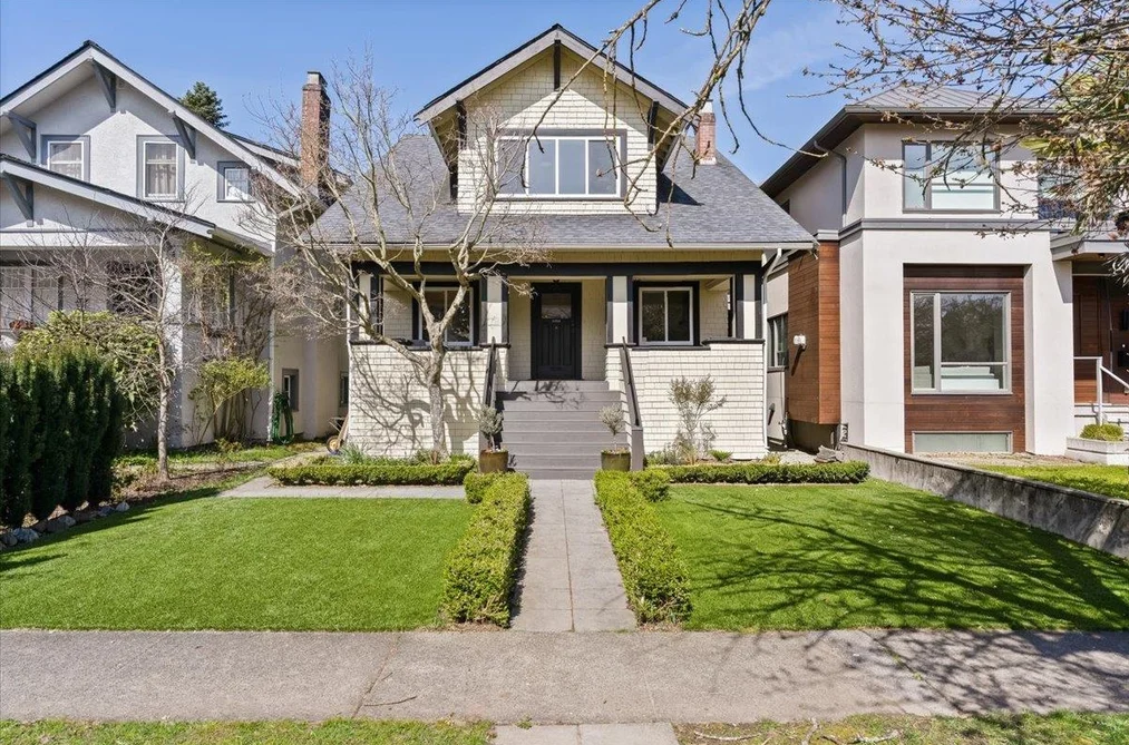 House for sale at 2755 W 42nd Avenue Vancouver British Columbia - MLS: R3108266