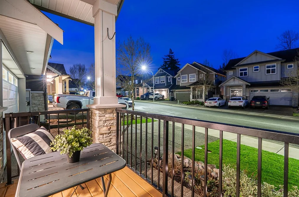 27563 27A AVENUE, Langley BC V4W 0C4, Langley BC — Residential for Sale - Photo 2