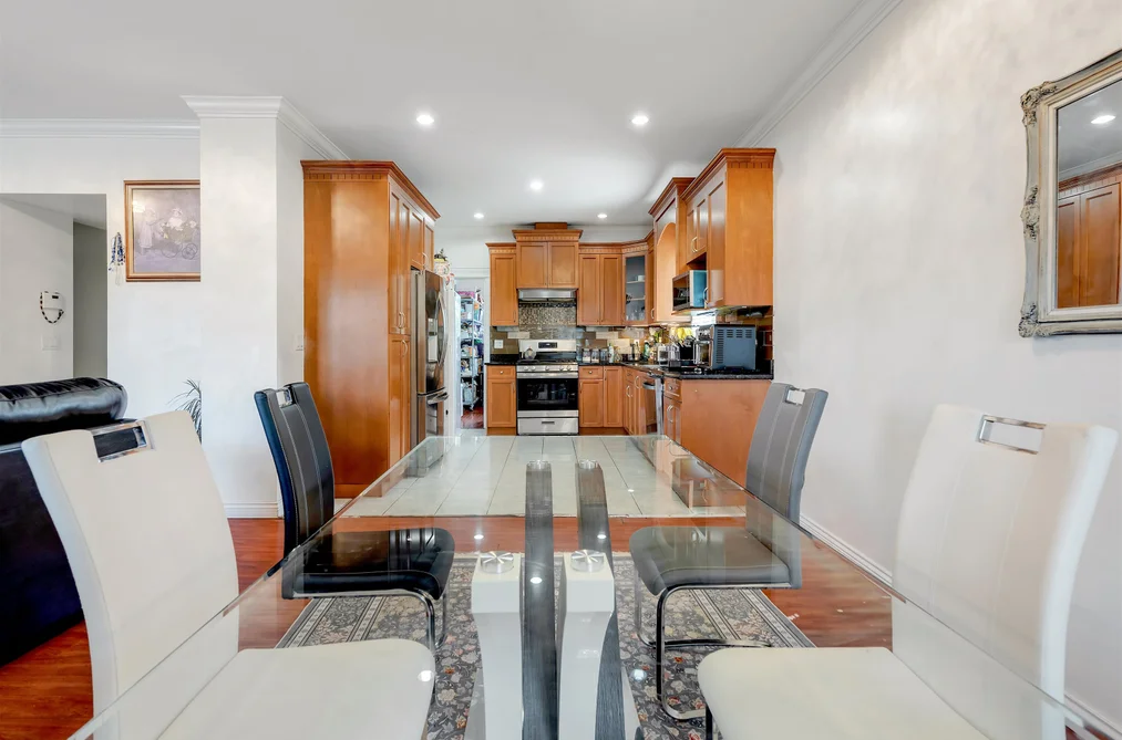 27685 FRASER HIGHWAY, Abbotsford BC V4X 1M3, Abbotsford BC — Residential for Sale - Photo 2