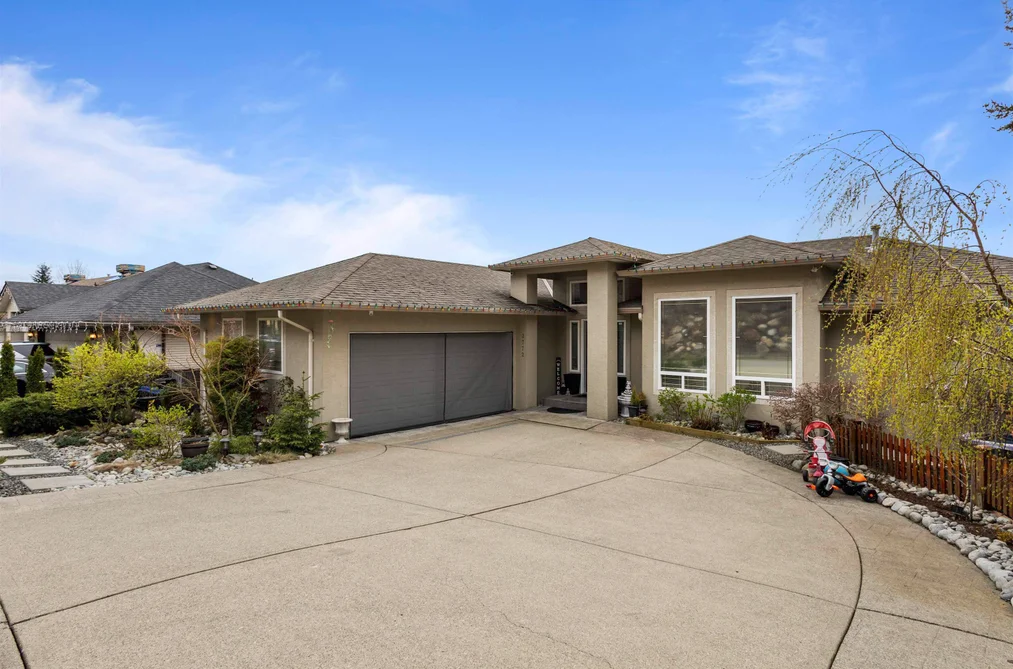 House for sale at 2772 St Moritz Way Abbotsford British Columbia - MLS: R3105876