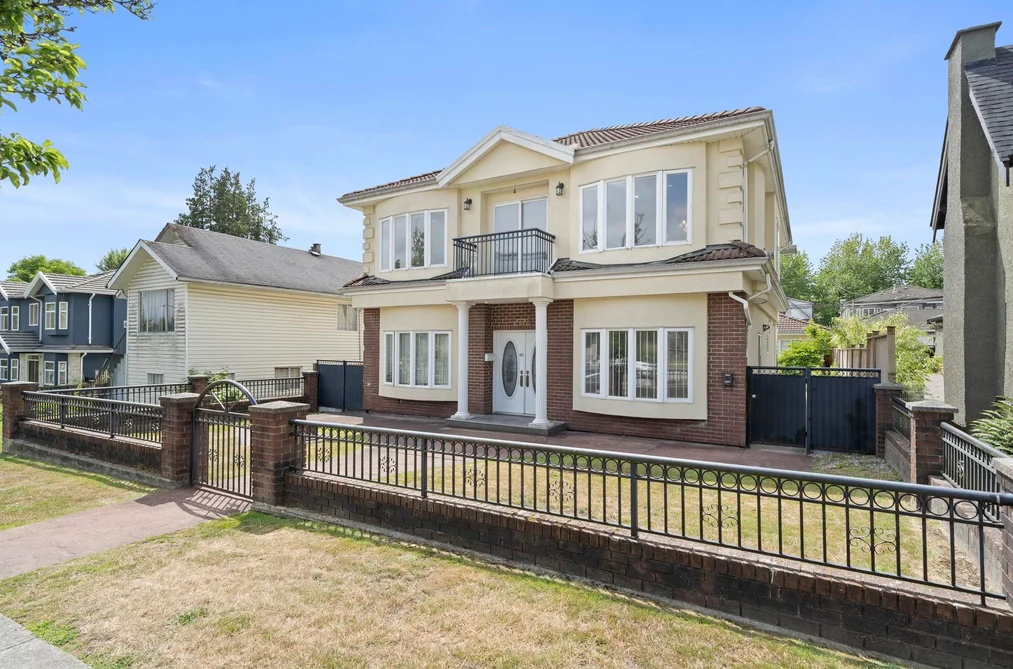 2772 TRIUMPH STREET, Vancouver BC V5K 1T2, Vancouver BC — Residential for Sale - Main Photo