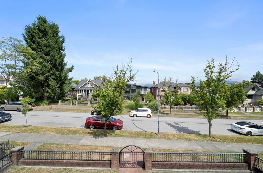 2772 TRIUMPH STREET, Vancouver BC V5K 1T2, Vancouver BC — Residential for Sale — Photo 10 of 36