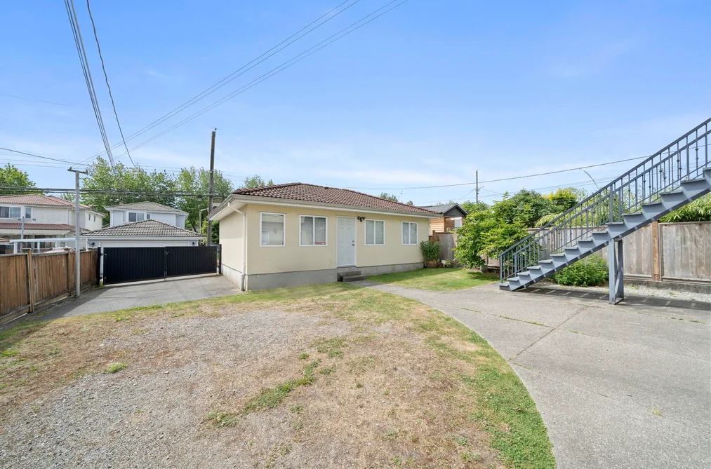 2772 TRIUMPH STREET, Vancouver BC V5K 1T2, Vancouver BC — Residential for Sale — Photo 34 of 36