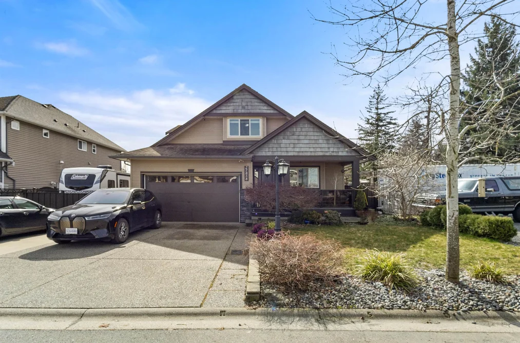 House for sale at 27858 Ledunne Avenue Abbotsford British Columbia - MLS: R3103267