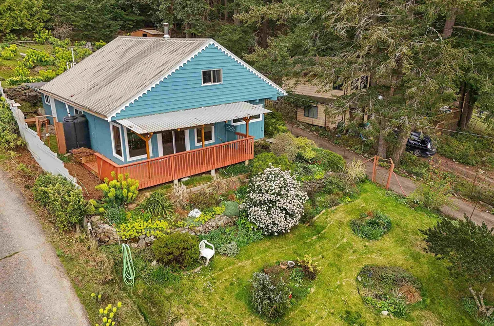 279 WOOD DALE DRIVE, Mayne Island BC V0N 2J2, Mayne Island BC — Residential for Sale - Photo 2