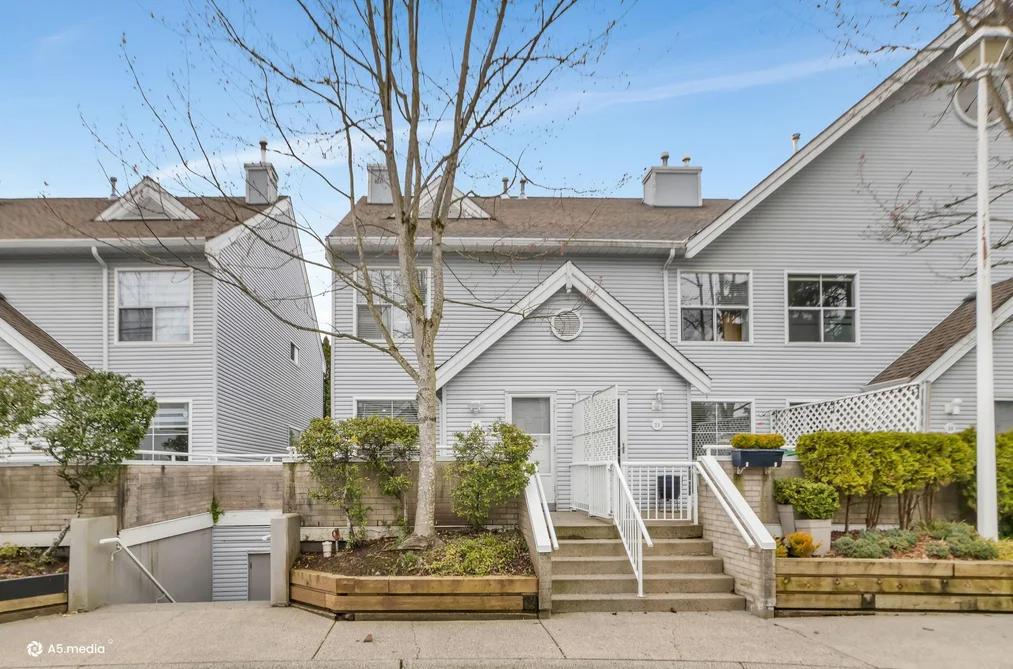 Townhouse for sale at 28 13713 72a Avenue Surrey British Columbia - MLS: R3099251