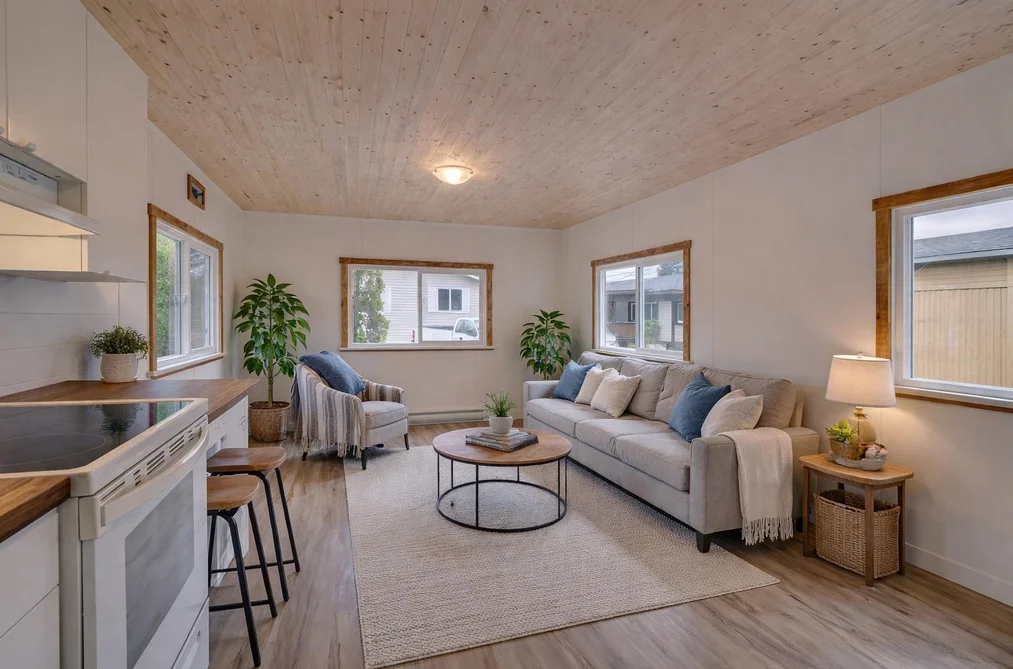 Manufactured Home for sale at 28 1413 Sunshine Coast Highway Gibsons British Columbia - MLS: R3092826