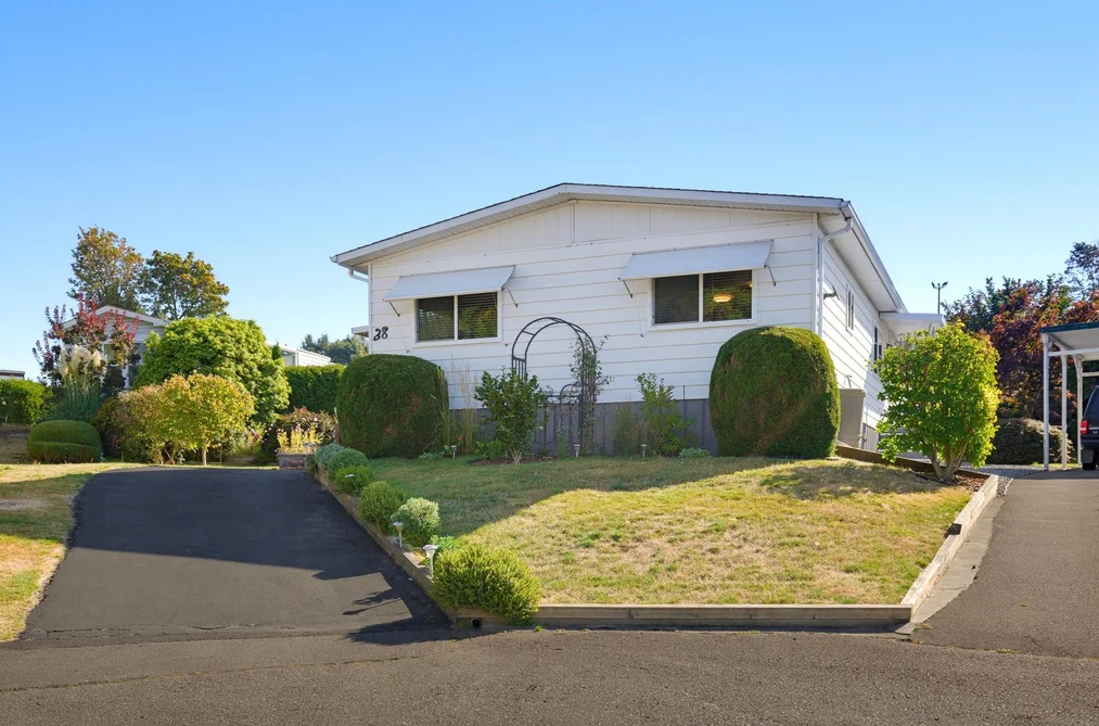 Manufactured Home for sale at 28 2035 Martens Street Abbotsford British Columbia - MLS: R3167516