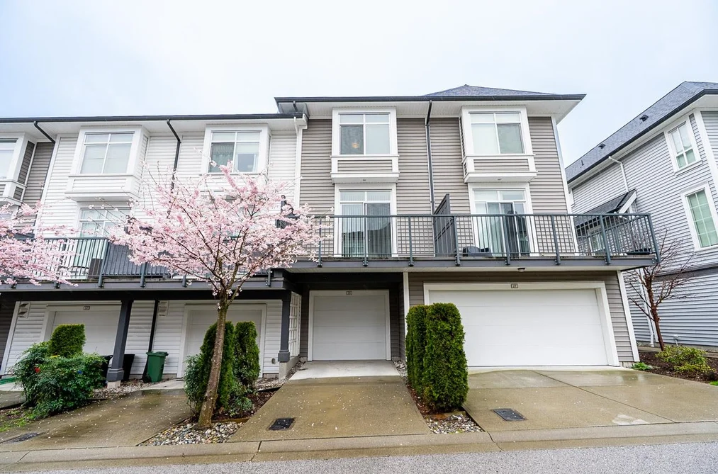 Townhouse for sale at 28 2838 Livingstone Avenue Abbotsford British Columbia - MLS: R3126076