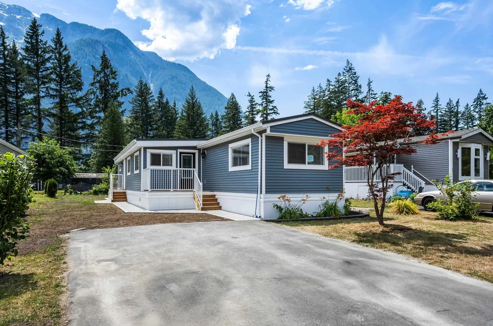Manufactured Home for sale at 28 65367 Kawkawa Lake Road Hope British Columbia - MLS: R3142001