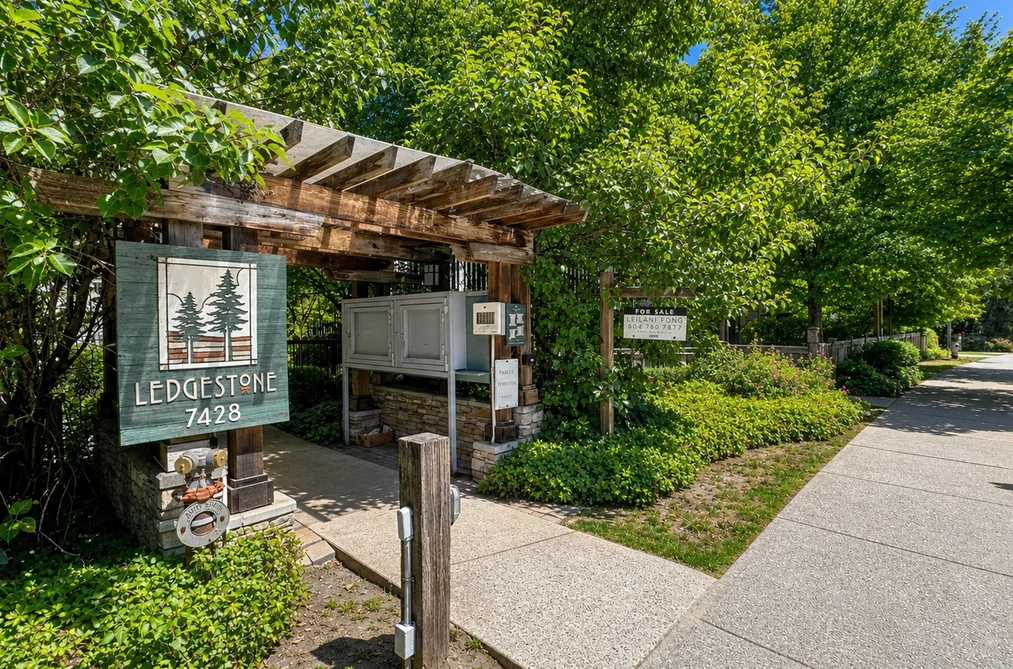 28 7428 SOUTHWYNDE AVENUE, Burnaby BC V3N 0A1, Burnaby BC — Residential for Sale — Photo 4 of 28