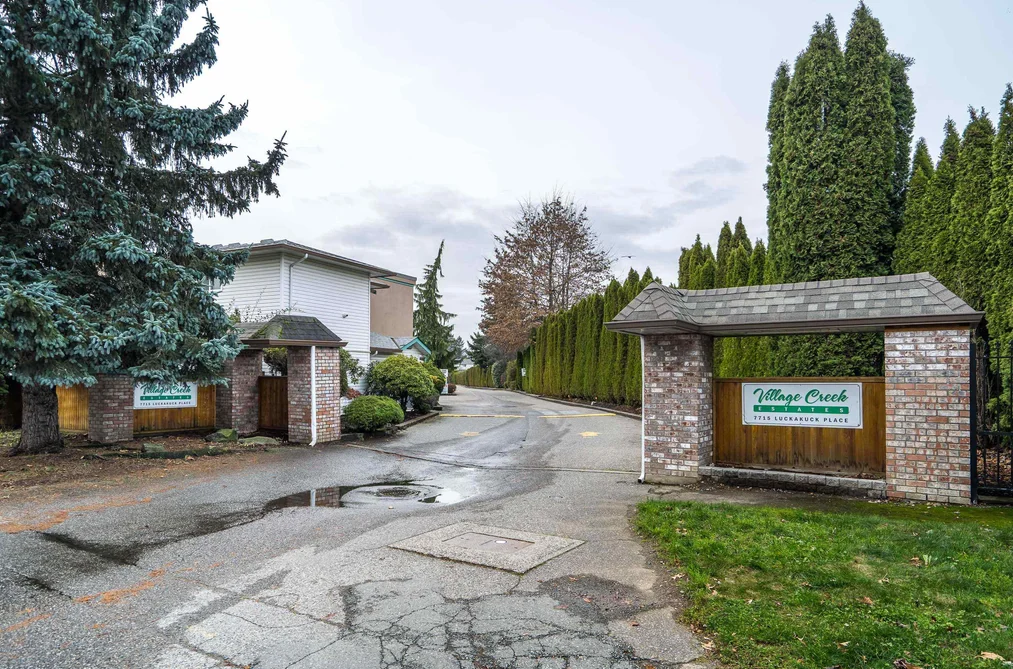 Townhouse for sale at 28 7715 Luckakuck Place Sardis British Columbia - MLS: R3073102