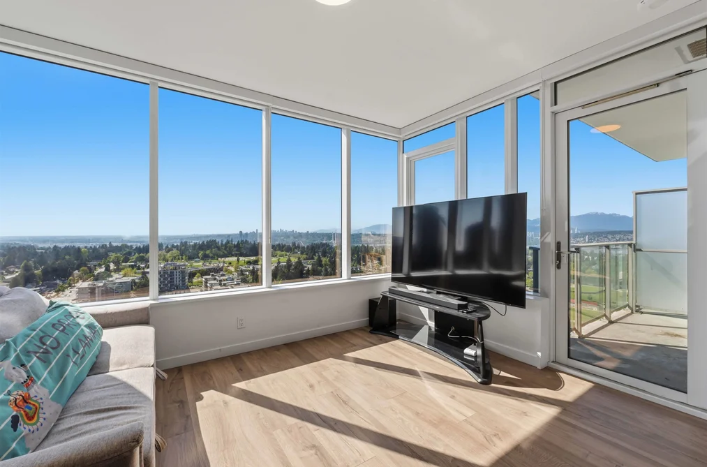 Condo for sale at 2801 10448 University Drive Surrey British Columbia - MLS: R3118857