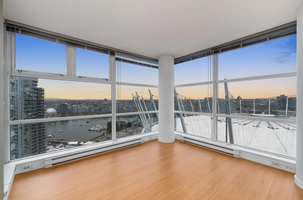 2801 111 WEST GEORGIA STREET, Vancouver BC V6B 1T8, Vancouver BC — Residential for Sale - Photo 2