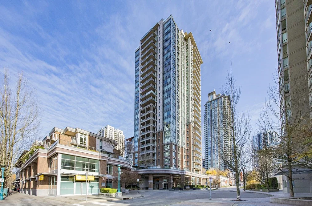 Condo for sale at 2801 1155 The High Street Coquitlam British Columbia - MLS: R3071355