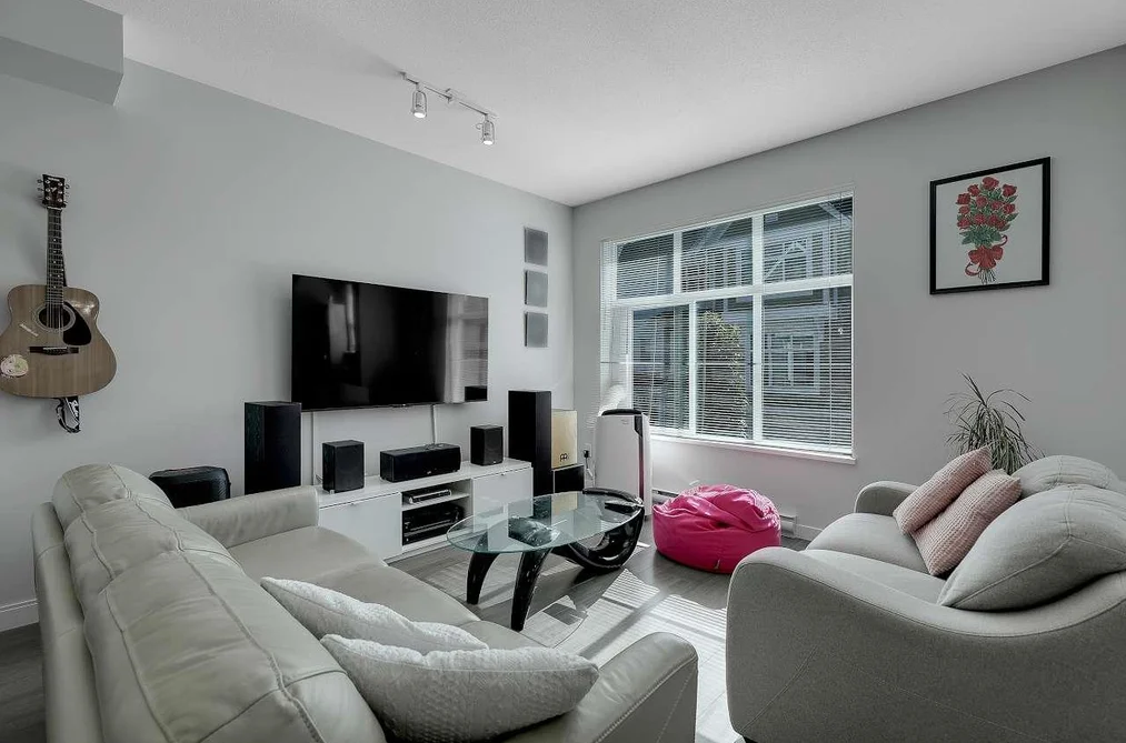 2802 23061 LOUGHEED AVENUE, Maple Ridge BC V2X 4L3, Maple Ridge BC — Residential for Sale - Photo 3
