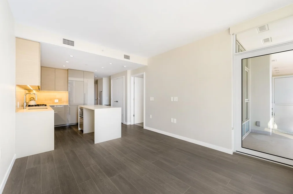 2804 4168 LOUGHEED HIGHWAY, Burnaby BC V5C 0N9, Burnaby BC — Residential for Sale - Photo 3