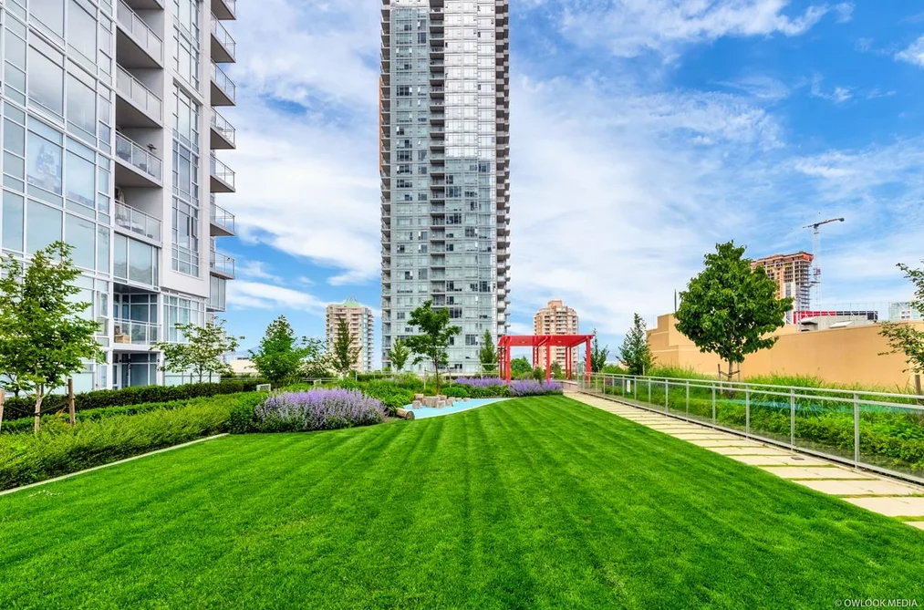 2807 4670 ASSEMBLY WAY, Burnaby BC V5H 0H3, Burnaby BC — Residential for Sale - Photo 2
