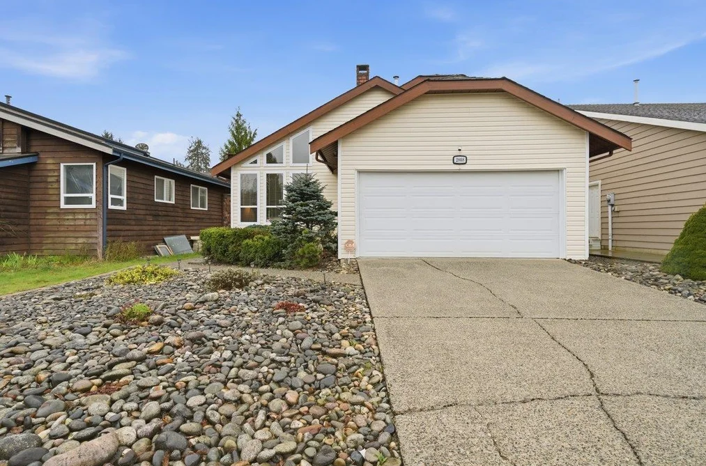 2808 MCCOOMB DRIVE, Coquitlam BC V3B 6B3, Coquitlam BC — Residential for Sale - Photo 2