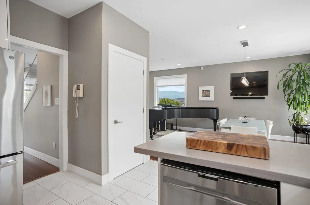 2808 WALL STREET, Vancouver BC V5K 1B2, Vancouver BC — Residential for Sale — Photo 17 of 39