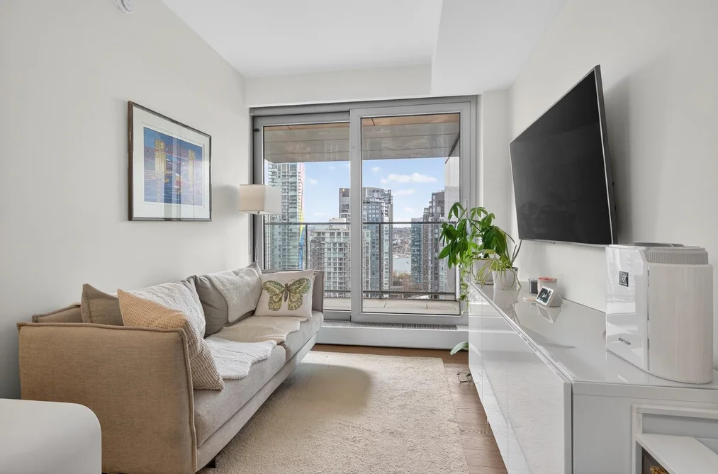 Condo for sale at 2809 1480 Howe Street Vancouver British Columbia - MLS: R3104985