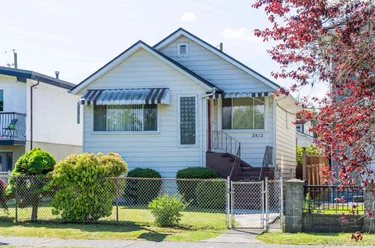 2812 E 18th Ave, Vancouver, BC - MLS: R3122793