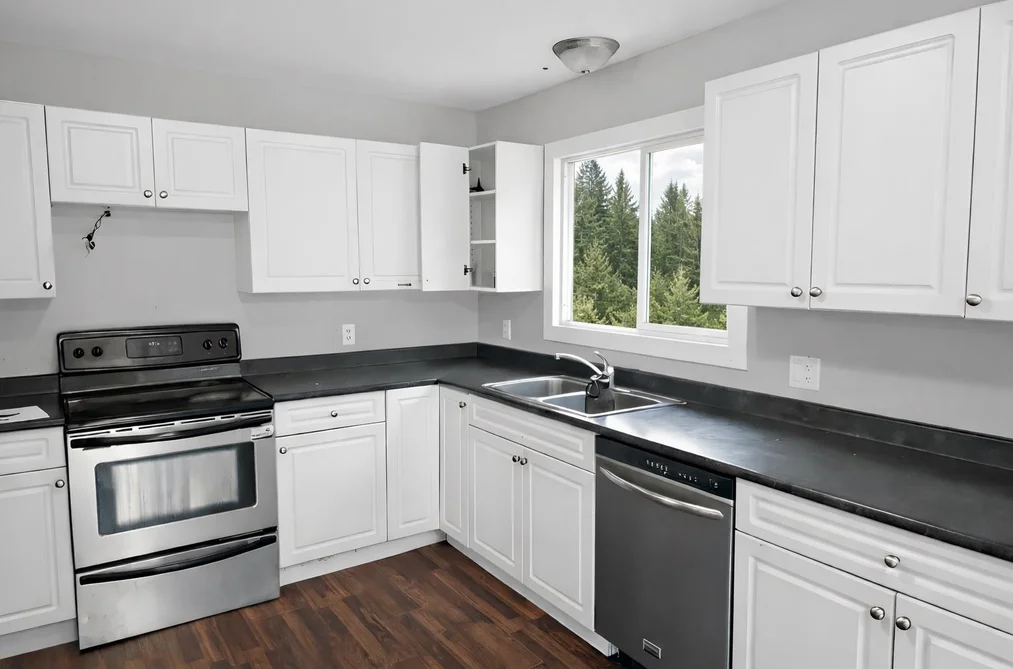28140 56 AVENUE, Abbotsford BC V4X 2P2, Abbotsford BC — Residential for Sale - Photo 2