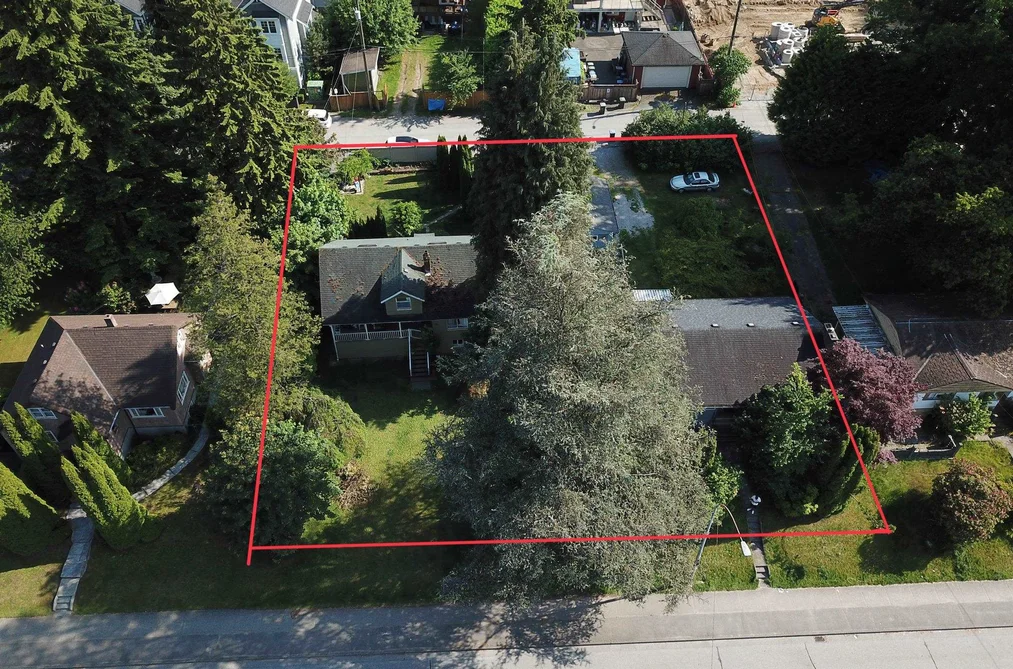 House for sale at 2817 St Johns Street Port Moody British Columbia - MLS: R3084057