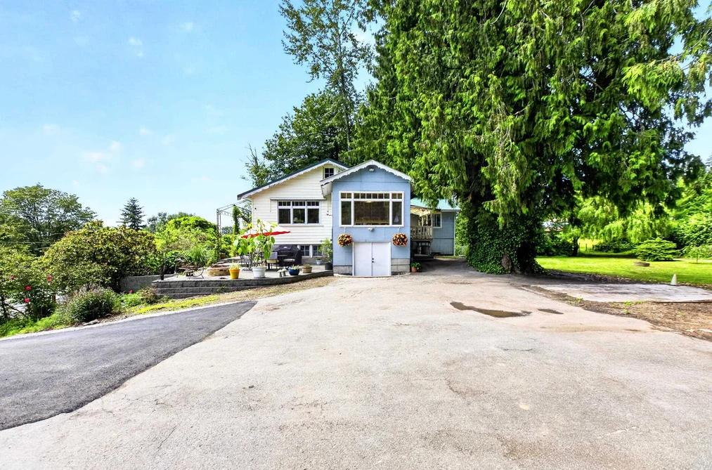 28203 LOUGHEED HIGHWAY, Maple Ridge BC V2W 1L1, Maple Ridge BC — Residential for Sale — Photo 5 of 40