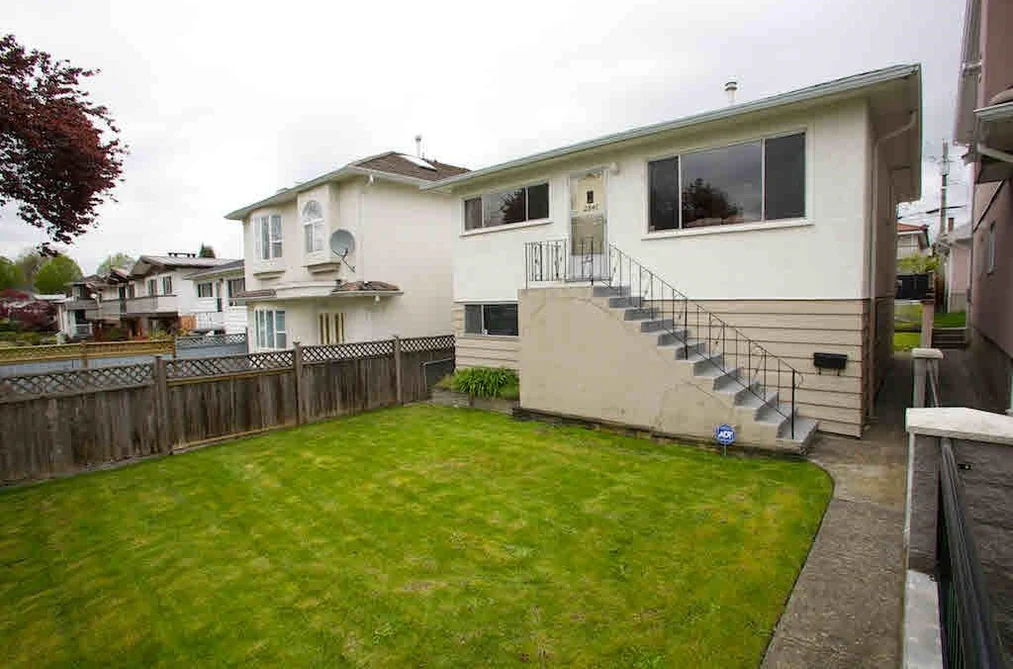 House for sale at 2841 Cheyenne Avenue Vancouver British Columbia - MLS: R3123447